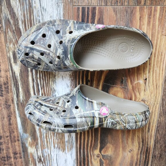 CROCS | Shoes | Crocs Freesail Realtree Max 5 Printed Comfort Mules ...